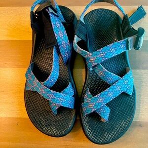 Women’s Chaco’s size 6